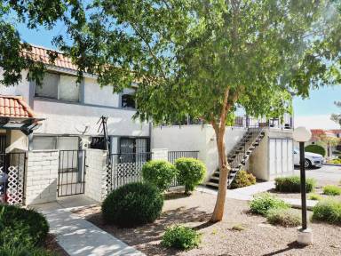 Main picture of 6913 Round Tree Dr