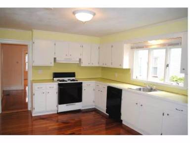 Main picture of 11 S Street Ct