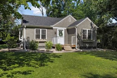 Main picture of 1385 Arbor St
