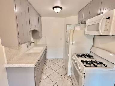 Main picture of 2138 India St