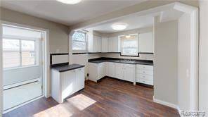 Main picture of 24361 Parklawn St