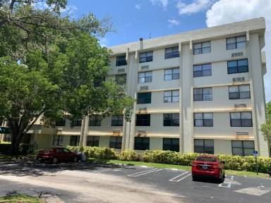 Main picture of Coral Springs Tower Club