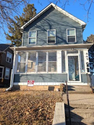 Main picture of 869 Geranium Ave E