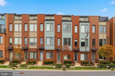 Main picture of 16199 Columbus Ave