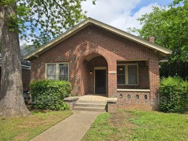 Main picture of 1029 Kinard Ct