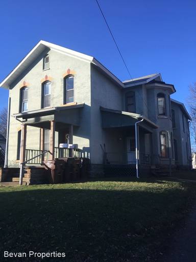 Main picture of 515 S Center St