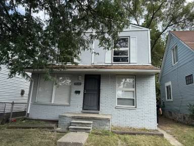 Main picture of 18640 Dean St