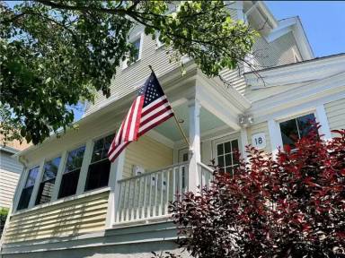 Main picture of 18 Chester Ave