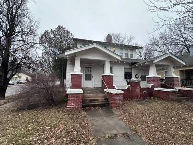 Main picture of 256 N Spruce St