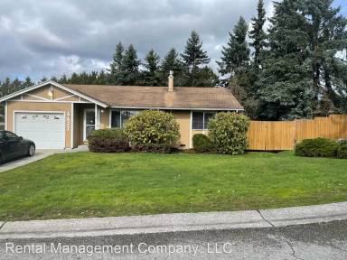 Main picture of 6627 61st St NE
