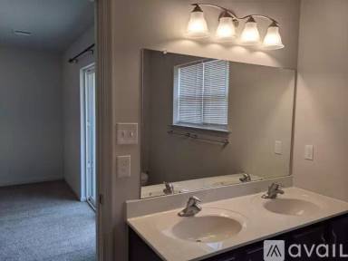 Main picture of 3006 Davenport Way