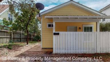 Main picture of 127 Grayton Village Rd