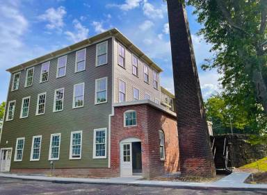 Main picture of 34 Tremaine St