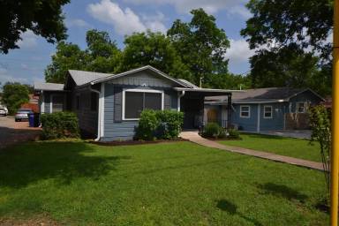 Main picture of 2205 Coleto St