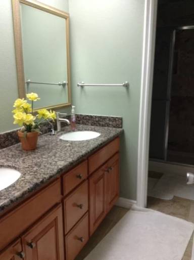 Main picture of 1711 E Warrenton Ave
