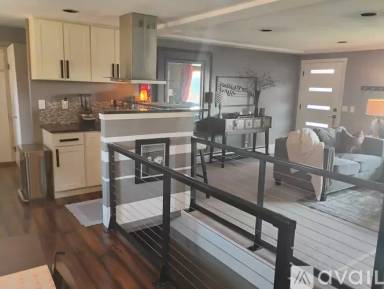 Main picture of 4401 S 10th St