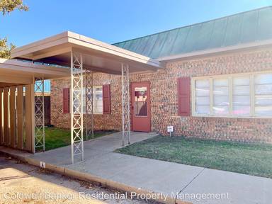 Main picture of 2417 33rd St