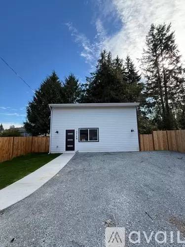 Main picture of 7216 Beverly Ln