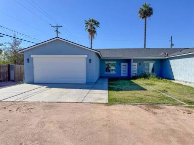 Main picture of 1561 E Mahoney Ave