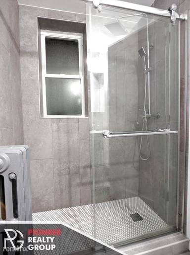 Main picture of The 1521 Sherwin