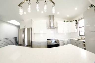 Main picture of 1657 Hancock St