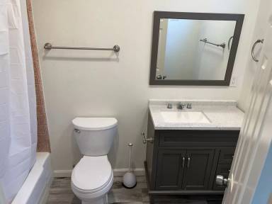 Main picture of 588 E Mel Ave