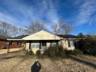 Main picture of 3400 Redcliff Dr