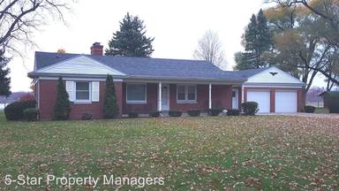 Main picture of 1604 Lincolnway E