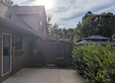 Main picture of 204 W 18th St
