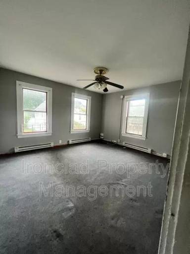 Main picture of 17 Park Ave