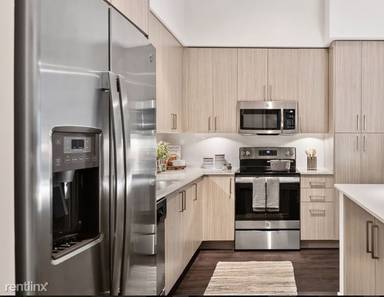Main picture of 400 SW 16th St