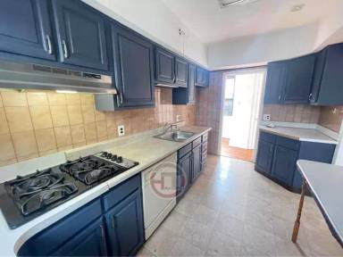 Main picture of 1626 Mayflower Ave
