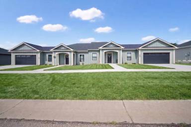 Main picture of 1704 Kenneth Dr