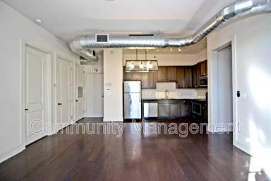 Main picture of 333 E Boyd Dr