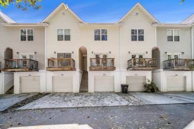 Main picture of 949 E Estates Blvd