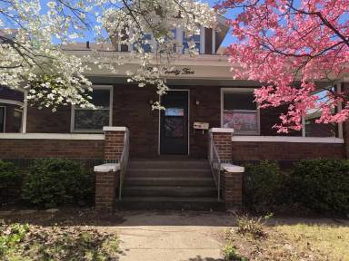 Main picture of 247 S Kansas St