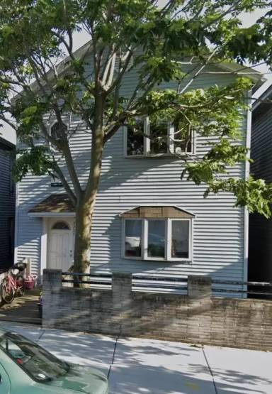 Main picture of 2227 W 21st Pl