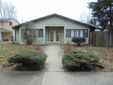 Main picture of 1000 Lori Ln