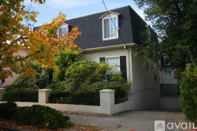 Main picture of 418 College Ave