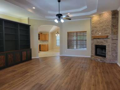 Main picture of 5607 White Rock Dr
