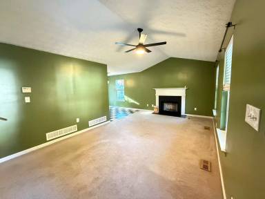 Main picture of 120 Fair Havens Dr