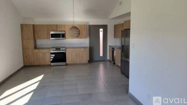 Main picture of 1305 E Hibiscus Ave