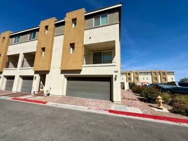 Main picture of 3720 Brilliant Sunset St