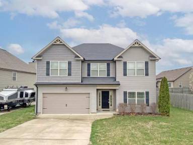 Main picture of 3338 N Henderson Way