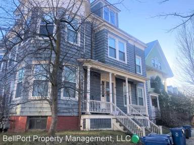 Main picture of 84 Granite St