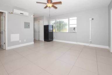 Main picture of 3635 S Atlantic Ave