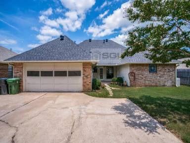 Main picture of 3101 Trail Lake Dr