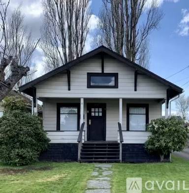 Main picture of 2112 Walnut St