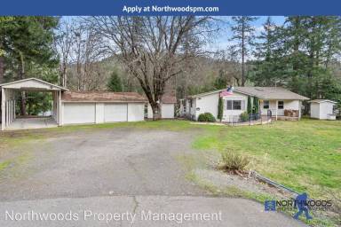Main picture of 22292 Highway 62