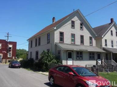 Main picture of 142 Ridge Ave